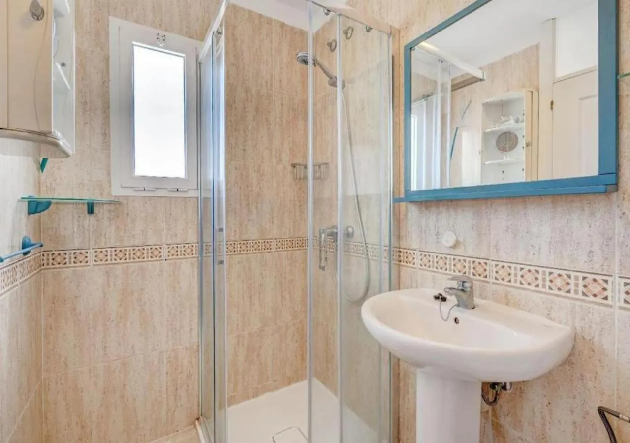 Panoramic Paradise: Stunning 3-Bedroom Retreat Callao Salvaje