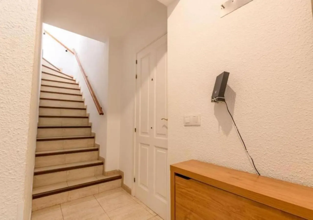 Panoramic Paradise: Stunning 3-Bedroom Retreat Callao Salvaje Apartment