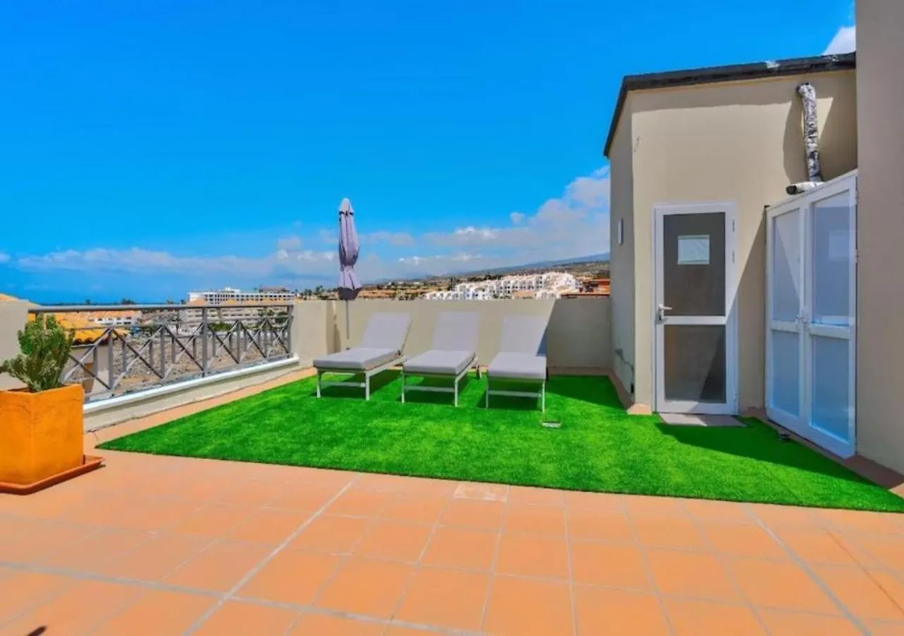 Panoramic Ocean View 3 Bedroom Retreat Costa Adeje 칼라오살바헤 0*,  스페인